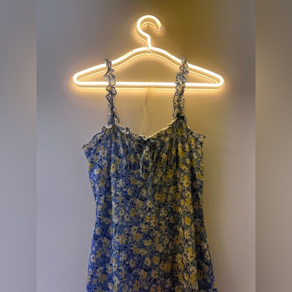 NWT Blue Floral Bodycon Ruffle Sun Dress Summer Spring SHEIN Vacation - Picture 11 of 12